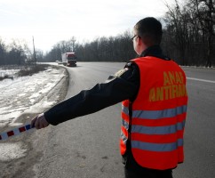 Bunuri cu risc fiscal ridicat confiscate de către inspectorii antifraudă în punctul de trecere al frontierei Calafat, județul Dolj